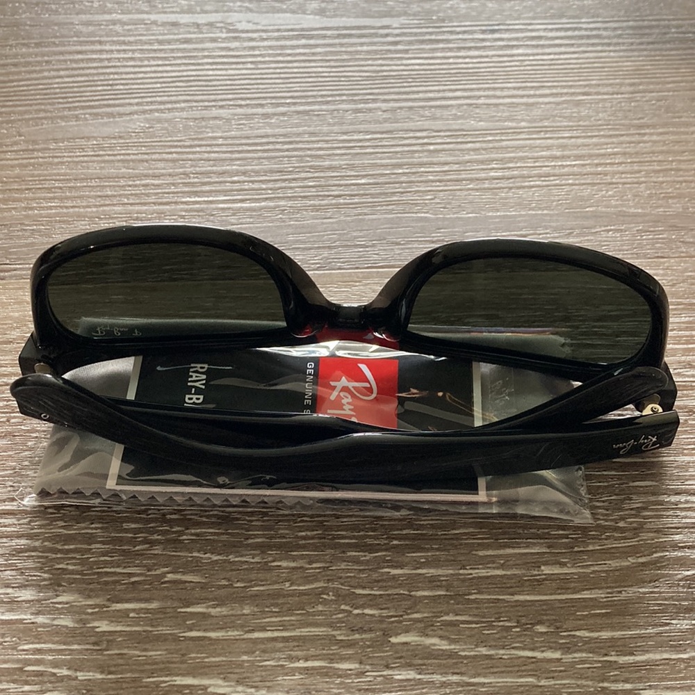 Ray Ban New Wayfarer Polarized Black - Picture 4 of 5